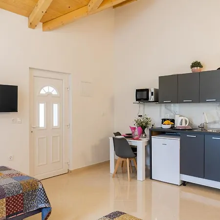 Apartments Roza Mlini Exterior photo