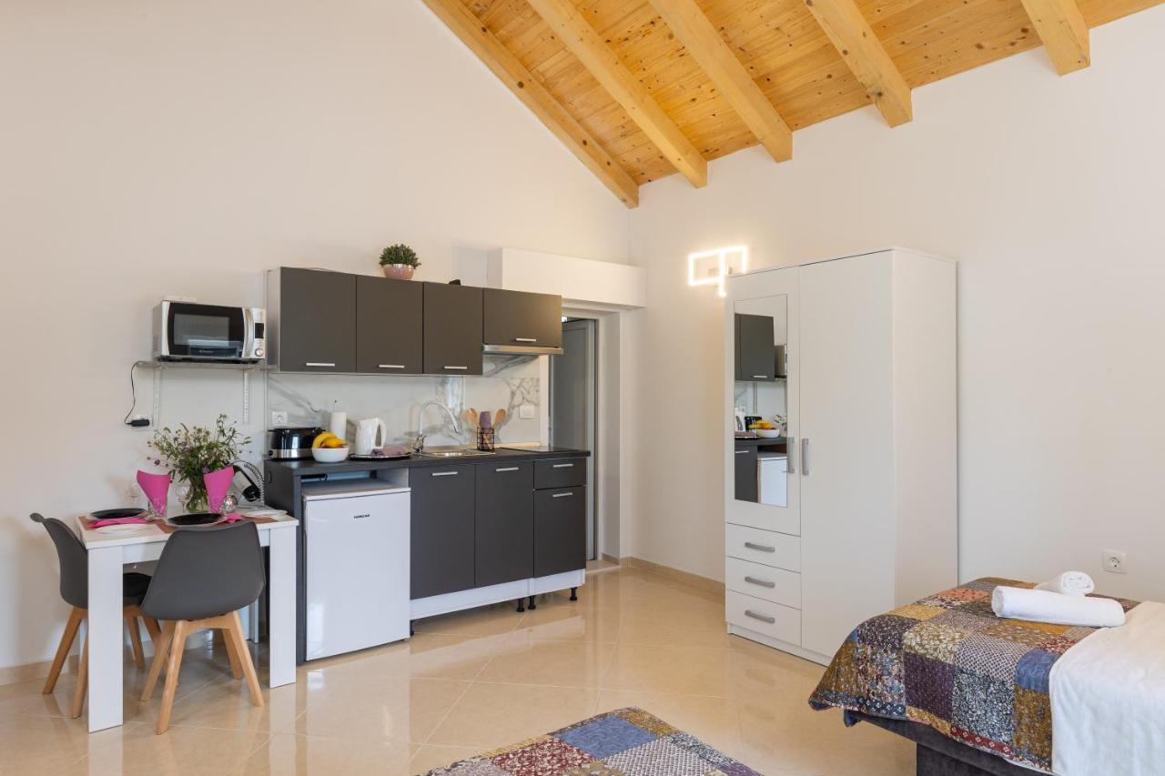 Apartment Roza *